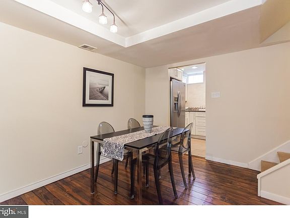 4th image of 1110 Lombard St APT 13