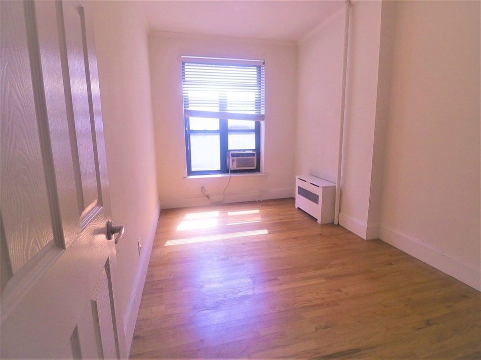 1st image of 45 W 55th St #3BB