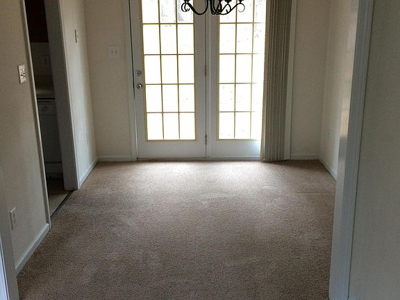 Dining Area NOTICE: carpet has been replaced with laminate wood floors