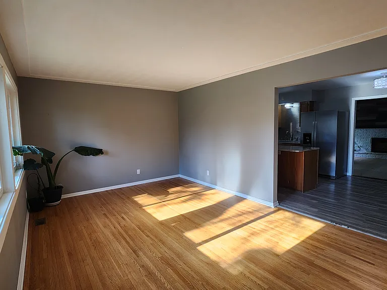 8949 Xylite St NE — Photo 4