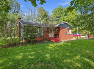 9116 State Route 800 SE, Uhrichsville, OH 44683