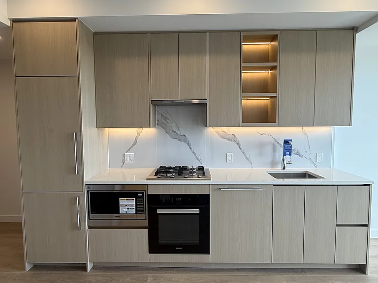 68 Esther Shiner Blvd #1708 — Photo 2