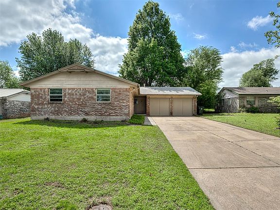 2nd image of 304 W Campbell Dr