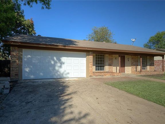 2nd image of 2412 Bowling Green St