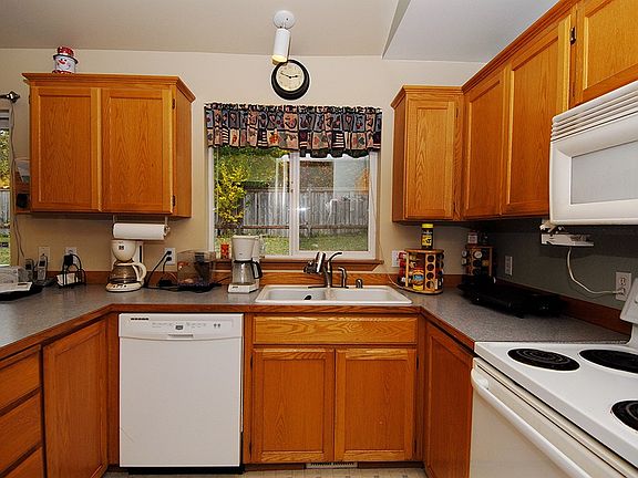 5th image of 19503 16th Avenue Ct E