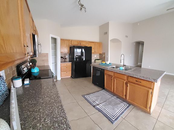 5th image of 17892 N 86th Ln