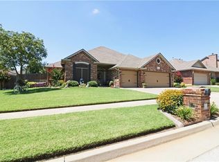 725 Ellsworth Ave, Yukon, OK 73099