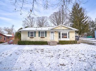 6390 Springdale Blvd, Grand Blanc, MI 48439