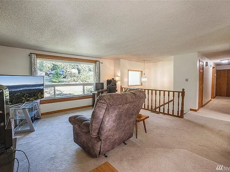 17050 Finley Rd NE — Photo 9