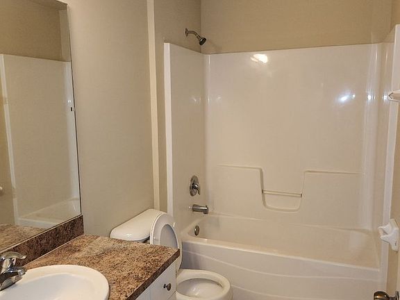 2nd image of 2121 NE 8th Pl