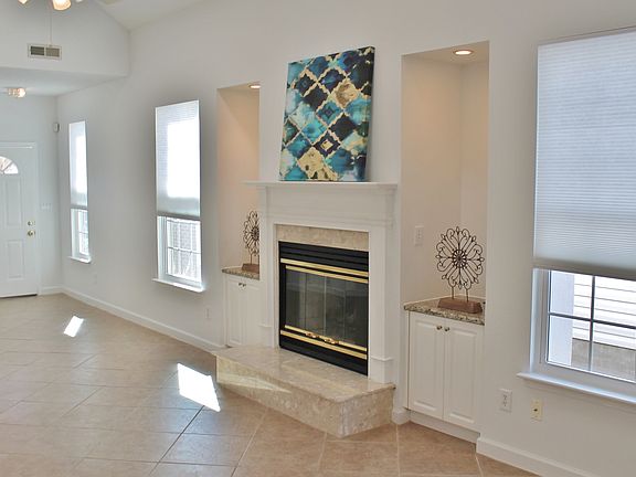 5th image of 2208 Creeks Edge Dr