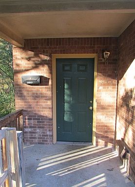 3rd image of 1405 W Mauney Ave APT B