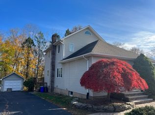 20 Center St, Butler, NJ 07405