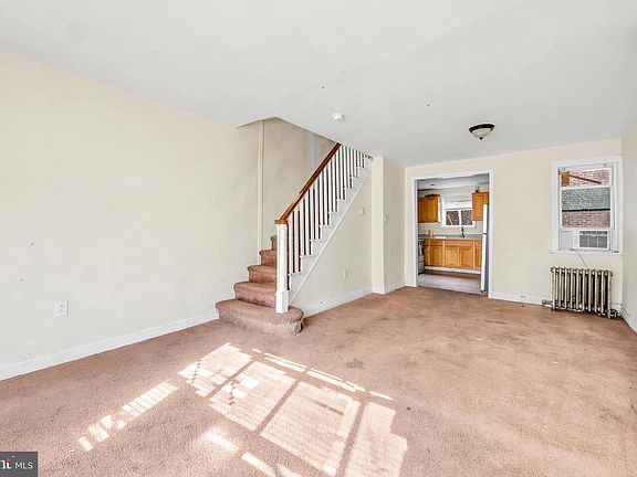 4th image of 1804 S Taylor St