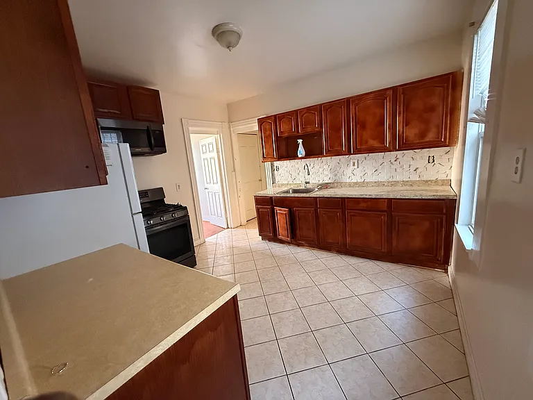 426 Jane St #1 — Photo 5