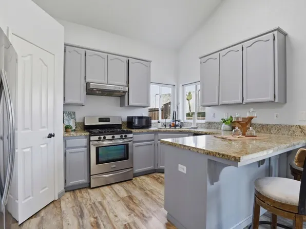 2191 Spruce Dr, Hollister, CA 95023
