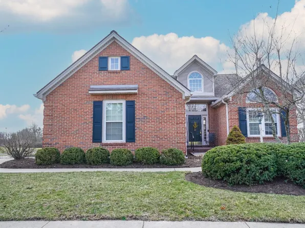 9520 Old Village Dr, Loveland, OH 45140