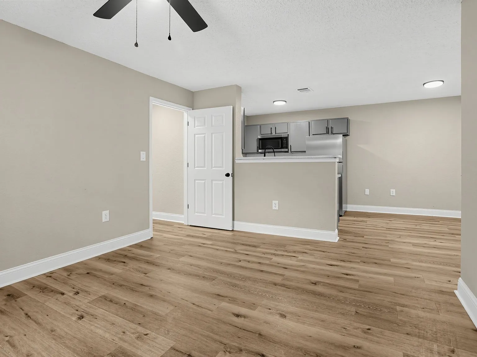 Mill Creek — Photo 1