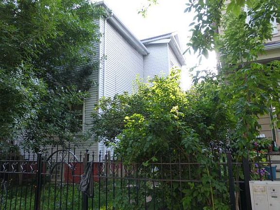 3rd image of 1853 N Kimball Ave