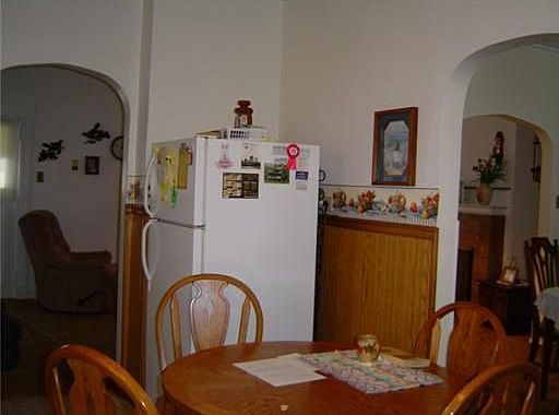 Can be an Eat-in kitchen