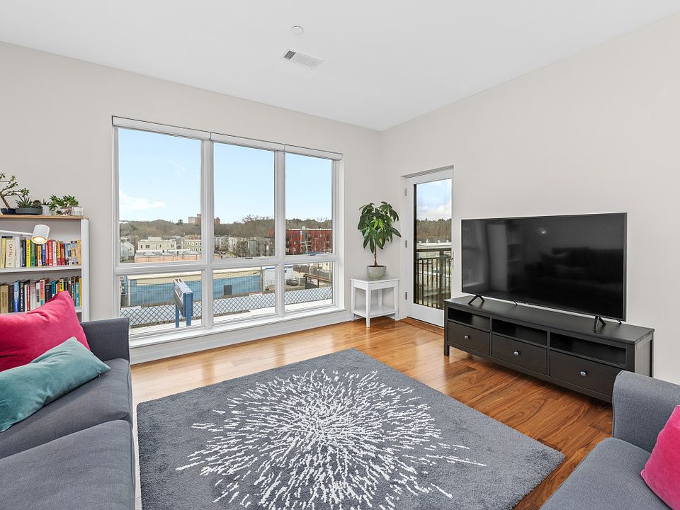 1st image of 3531 Washington St #417