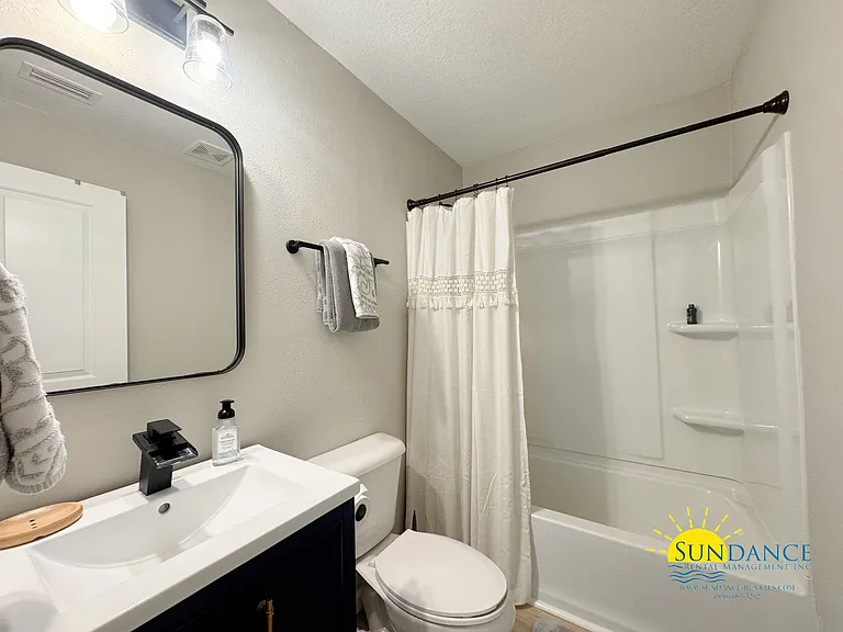 110 Hawkins Rd #B — Photo 8