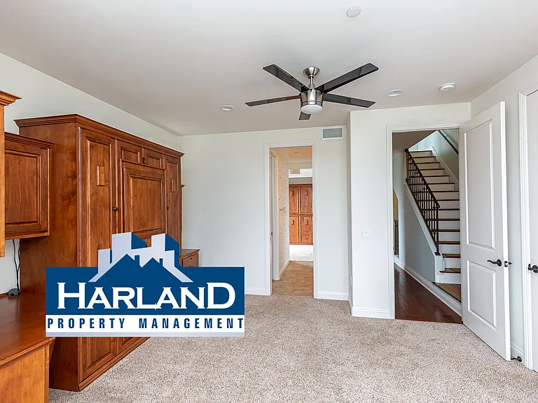 1368 Oliver Ave — Photo 14