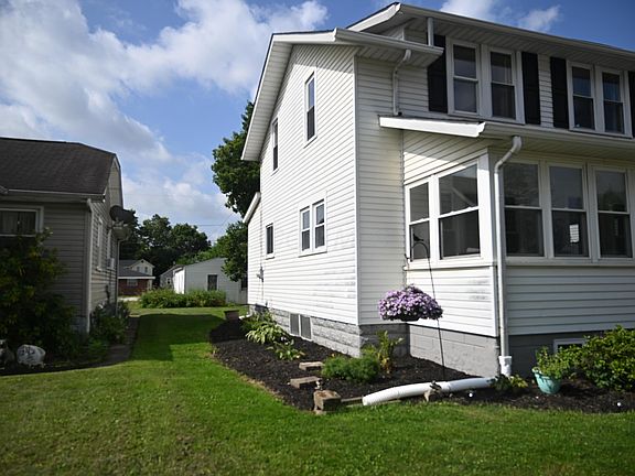 3rd image of 245 Cambria St