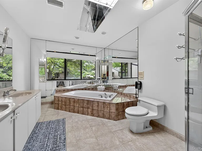 36 Wimbledon Dr — Photo 14