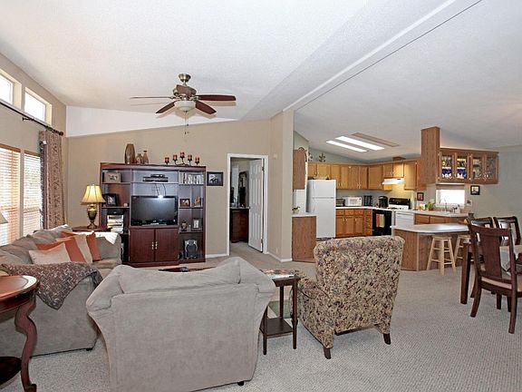 3rd image of 2756 Whispering Hills Dr