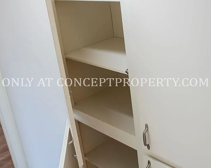 Murray Place — Photo 124