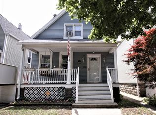 2349 W Farragut Ave, Chicago, IL 60625