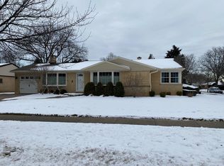 919 N Washington Ave, Park Ridge, IL 60068