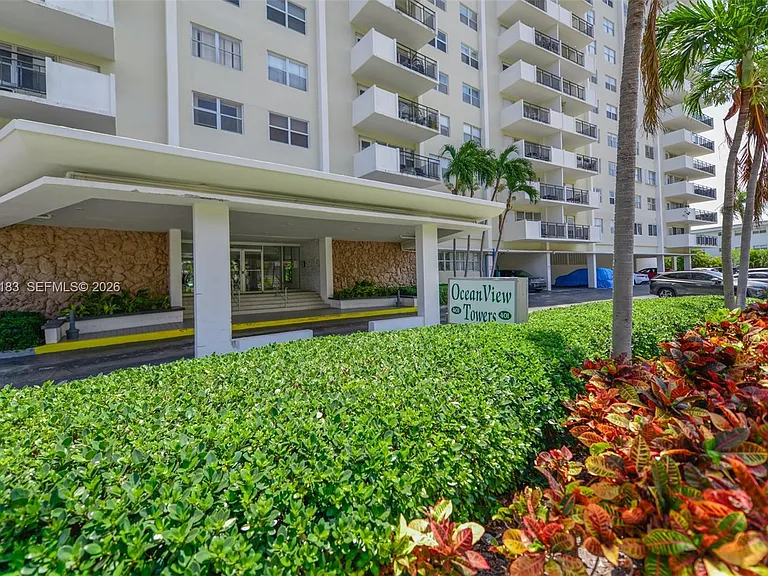 401 Golden Isles Dr #312 — Photo 4