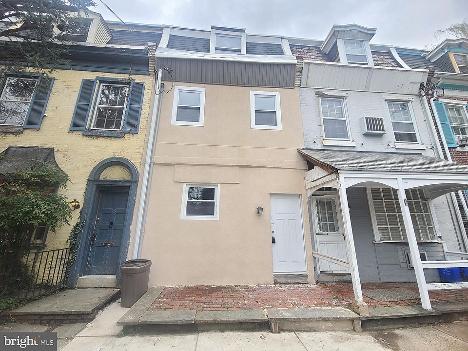 1st image of 45 E School House Ln