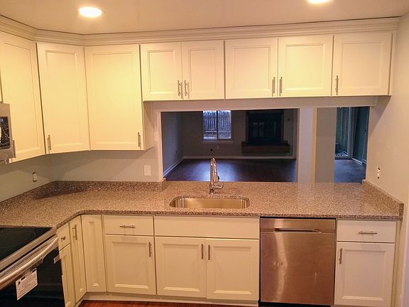 3rd image of 4862 Tunlaw Ct