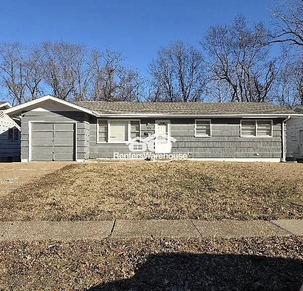 104 Fenwick Dr — Photo 1