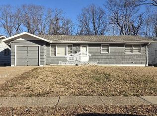 104 Fenwick Dr, Saint Louis, MO 63135