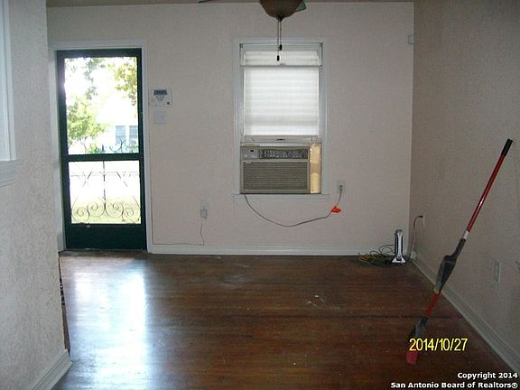 4th image of 139 McDougal Ave
