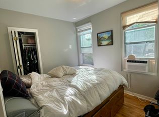 22-70 41st St #2R, Astoria, NY 11105