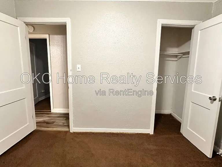 2048 NE 18th St — Photo 5