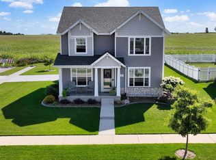 511 S Musket Ridge Dr, Sun Prairie, WI 53590