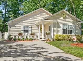 402 Happy Days Ct, Apex, NC 27502