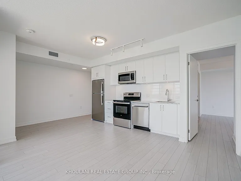 4010 Eglinton Ave W #1113 — Photo 6