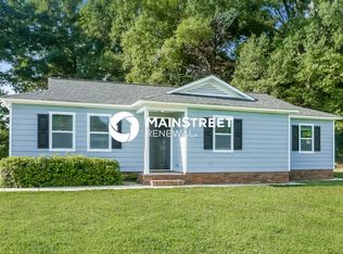 9008 Gladden Ct, Charlotte, NC 28227