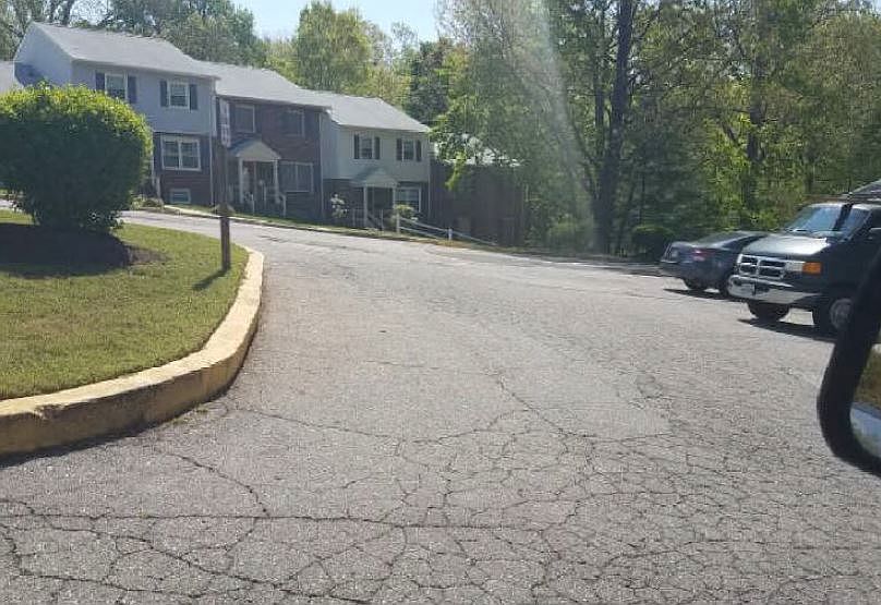 2nd image of 3118 Newington Ct