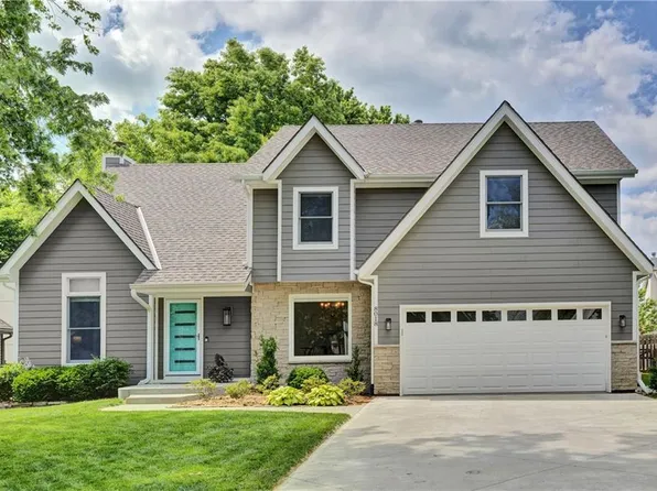 8018 Lichtenauer Dr, Lenexa, KS 66219