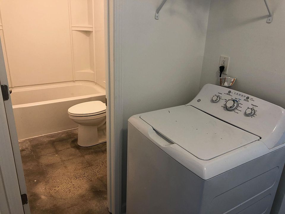 2nd image of 1514 South St APT B
