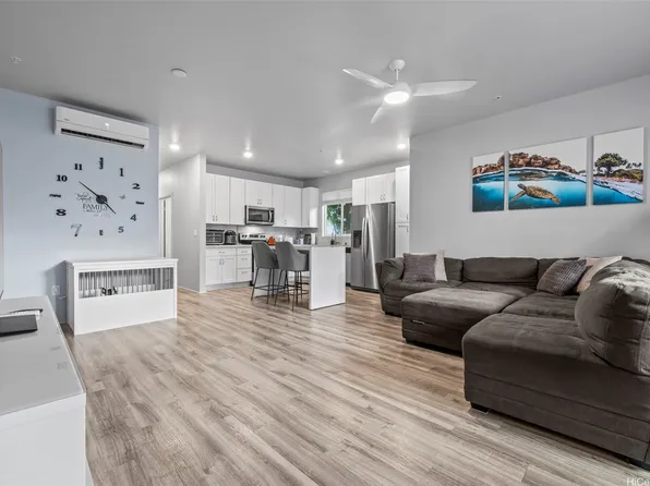 91-3475 Nana Hope St #812, Ewa Beach, HI 96706