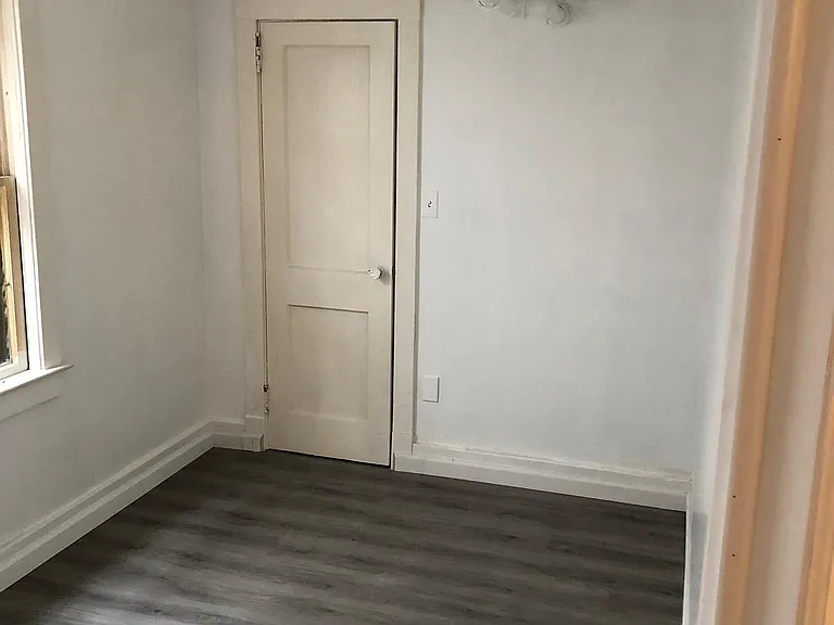 44 Saint Charles St #BASEMENT — Photo 3